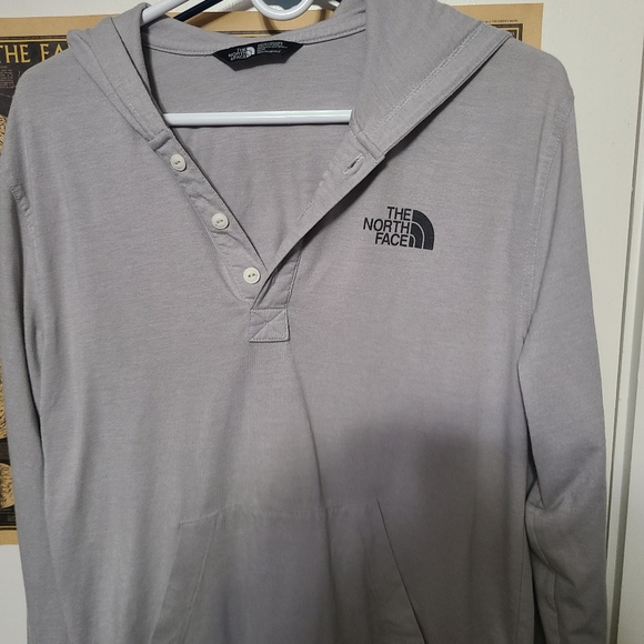 North Face long sleeve hoodie shirt - Picture 1 of 3